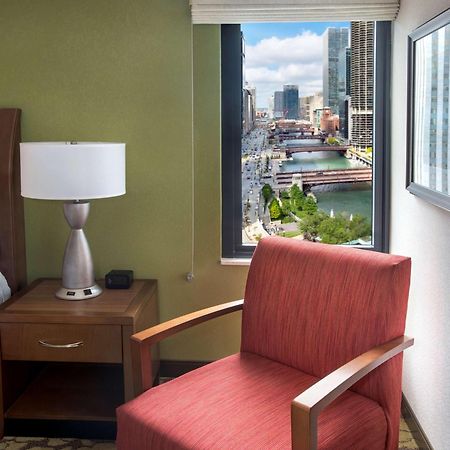 Hilton Garden Inn Chicago Downtown Riverwalk Экстерьер фото
