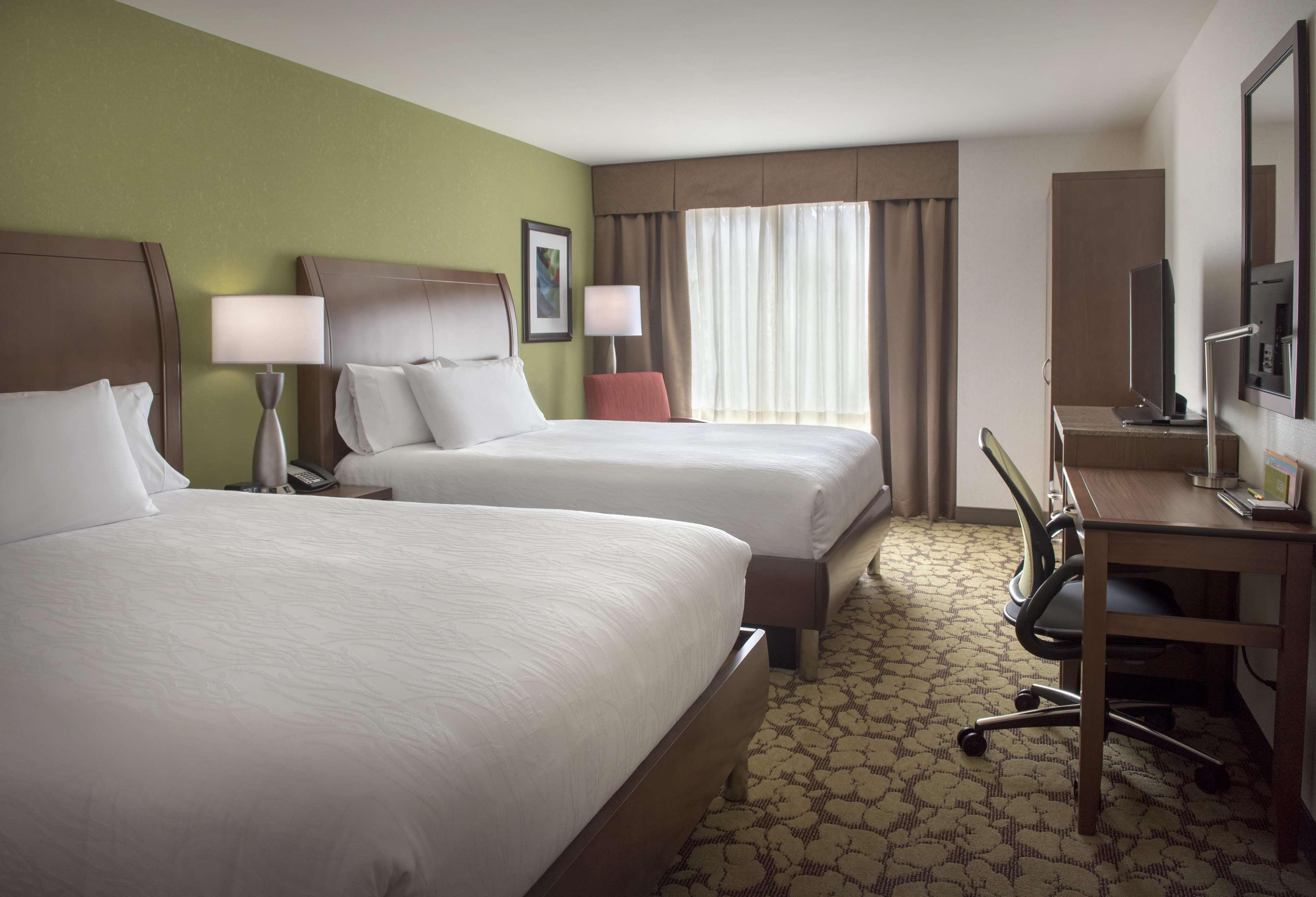 Hilton Garden Inn Chicago Downtown Riverwalk Экстерьер фото
