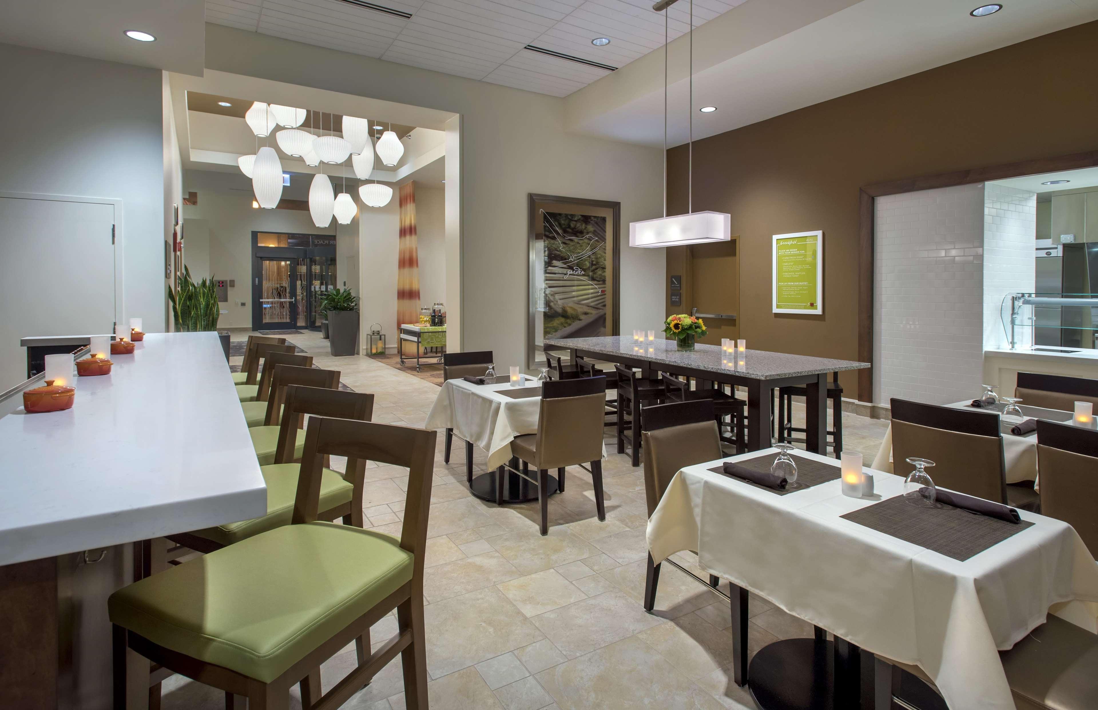 Hilton Garden Inn Chicago Downtown Riverwalk Экстерьер фото