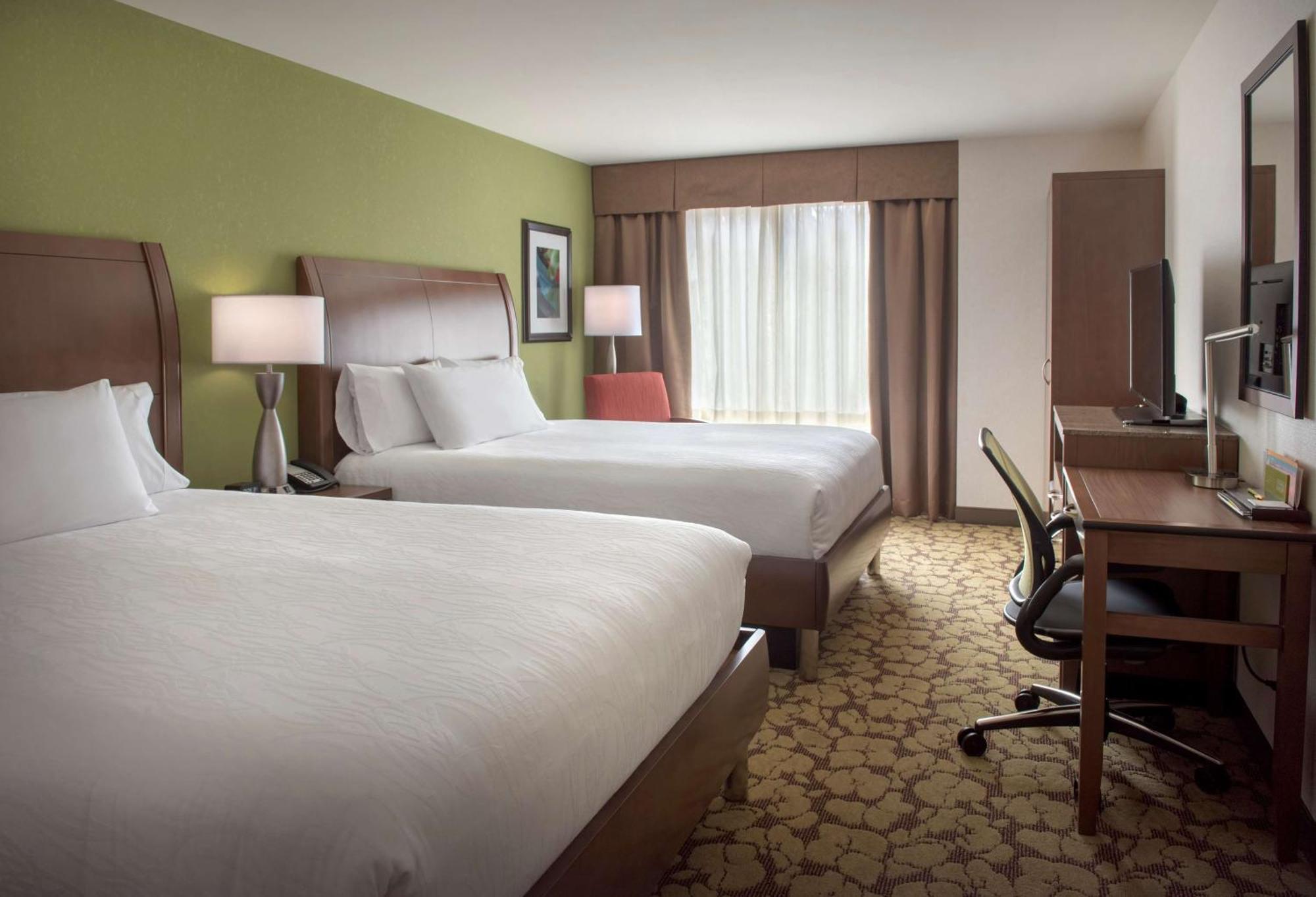 Hilton Garden Inn Chicago Downtown Riverwalk Экстерьер фото