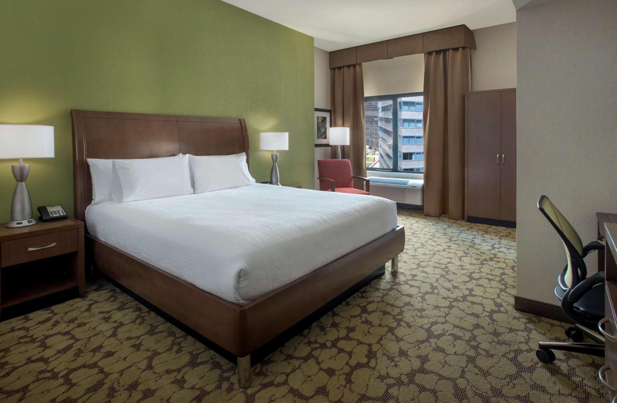 Hilton Garden Inn Chicago Downtown Riverwalk Экстерьер фото
