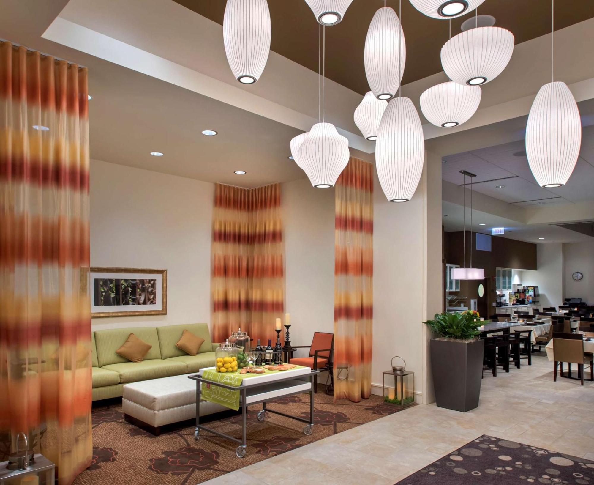 Hilton Garden Inn Chicago Downtown Riverwalk Экстерьер фото