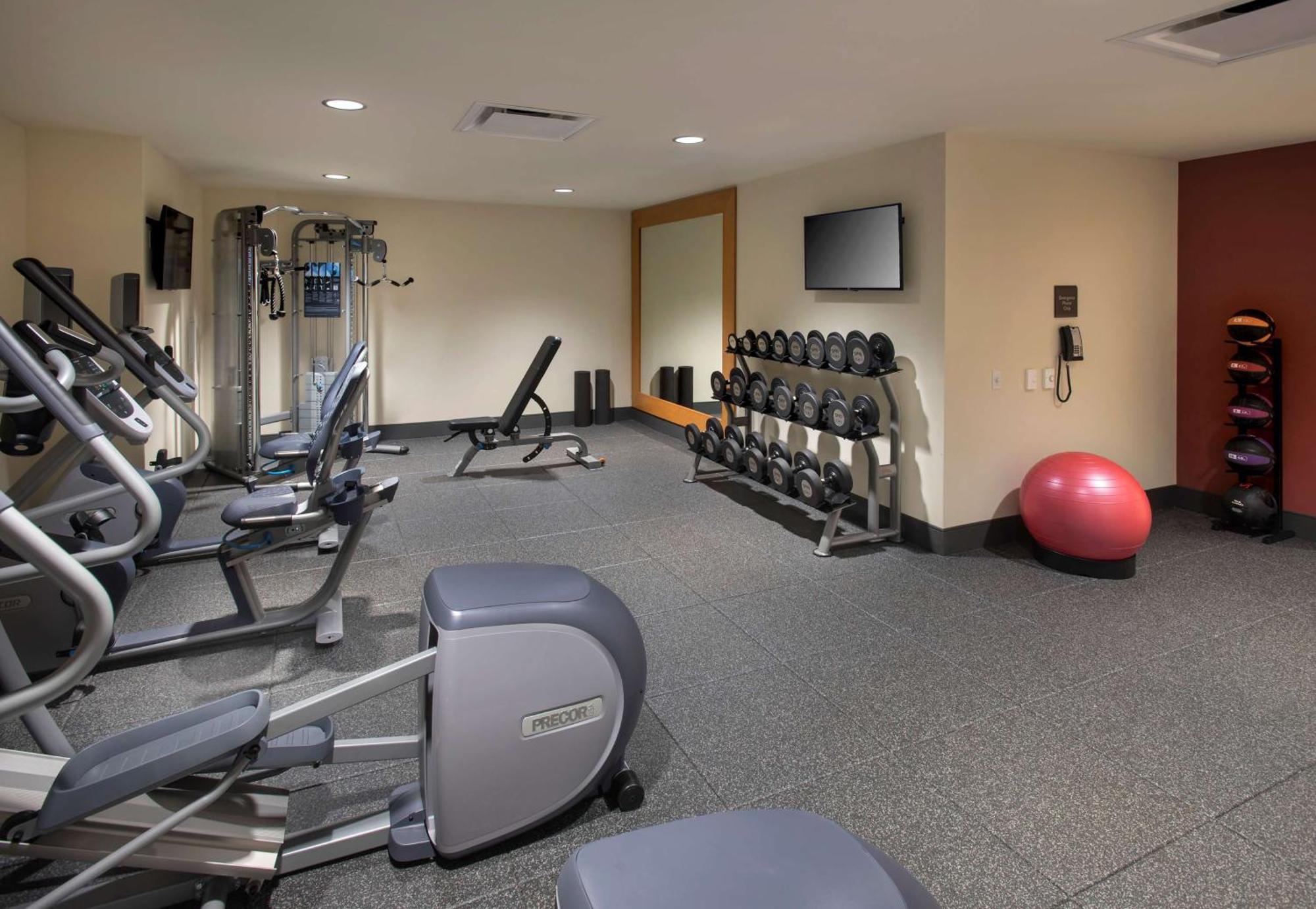 Hilton Garden Inn Chicago Downtown Riverwalk Экстерьер фото