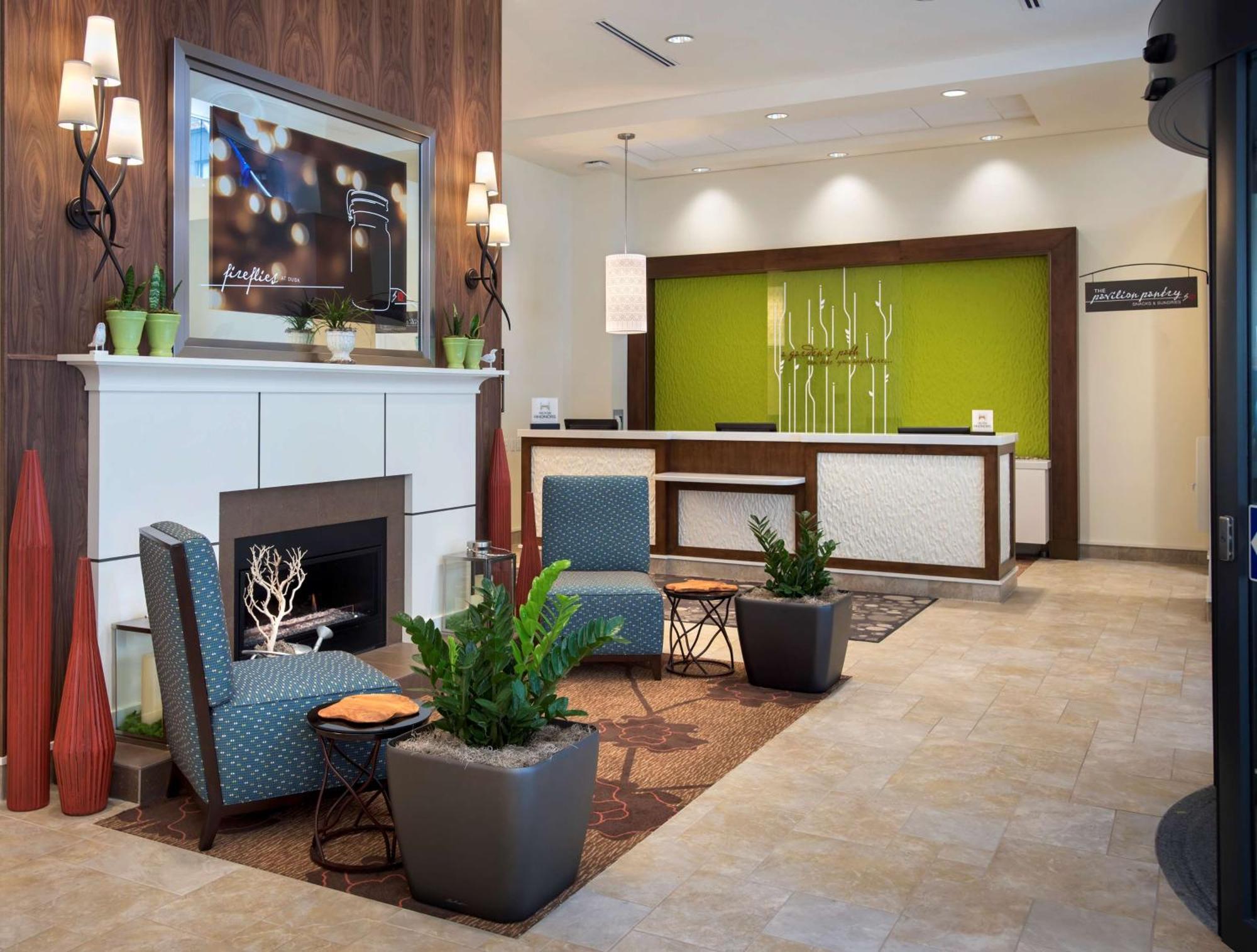 Hilton Garden Inn Chicago Downtown Riverwalk Экстерьер фото